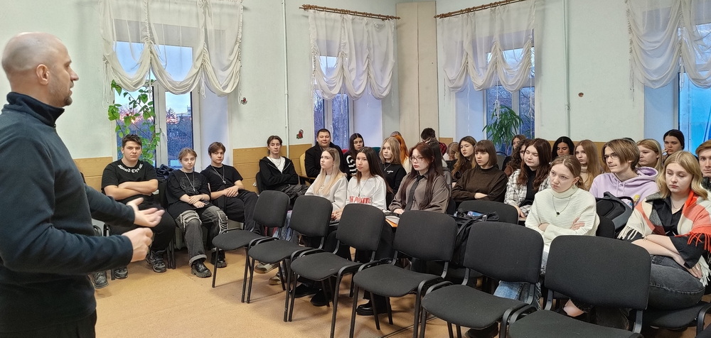 Дуршлаг и лапша на уши